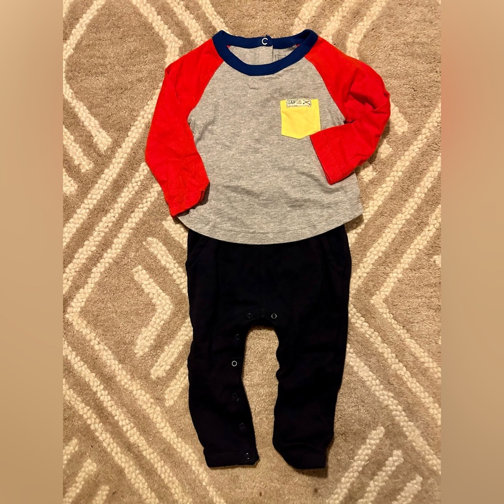 Gap baby boy outfit 12-18m